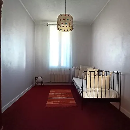 Quiet Family 3 Bedrooms Apartment, 5 Min To St Jean Train Station Apartment *