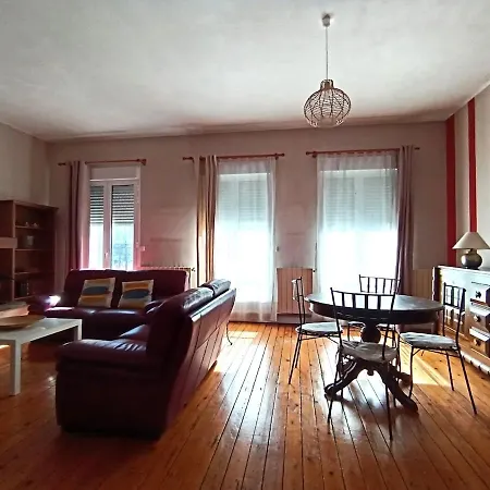 Quiet Family 3 Bedrooms Apartment, 5 Min To St Jean Train Station