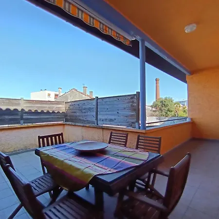 Quiet Family 3 Bedrooms Apartment, 5 Min To St Jean Train Station Apartment